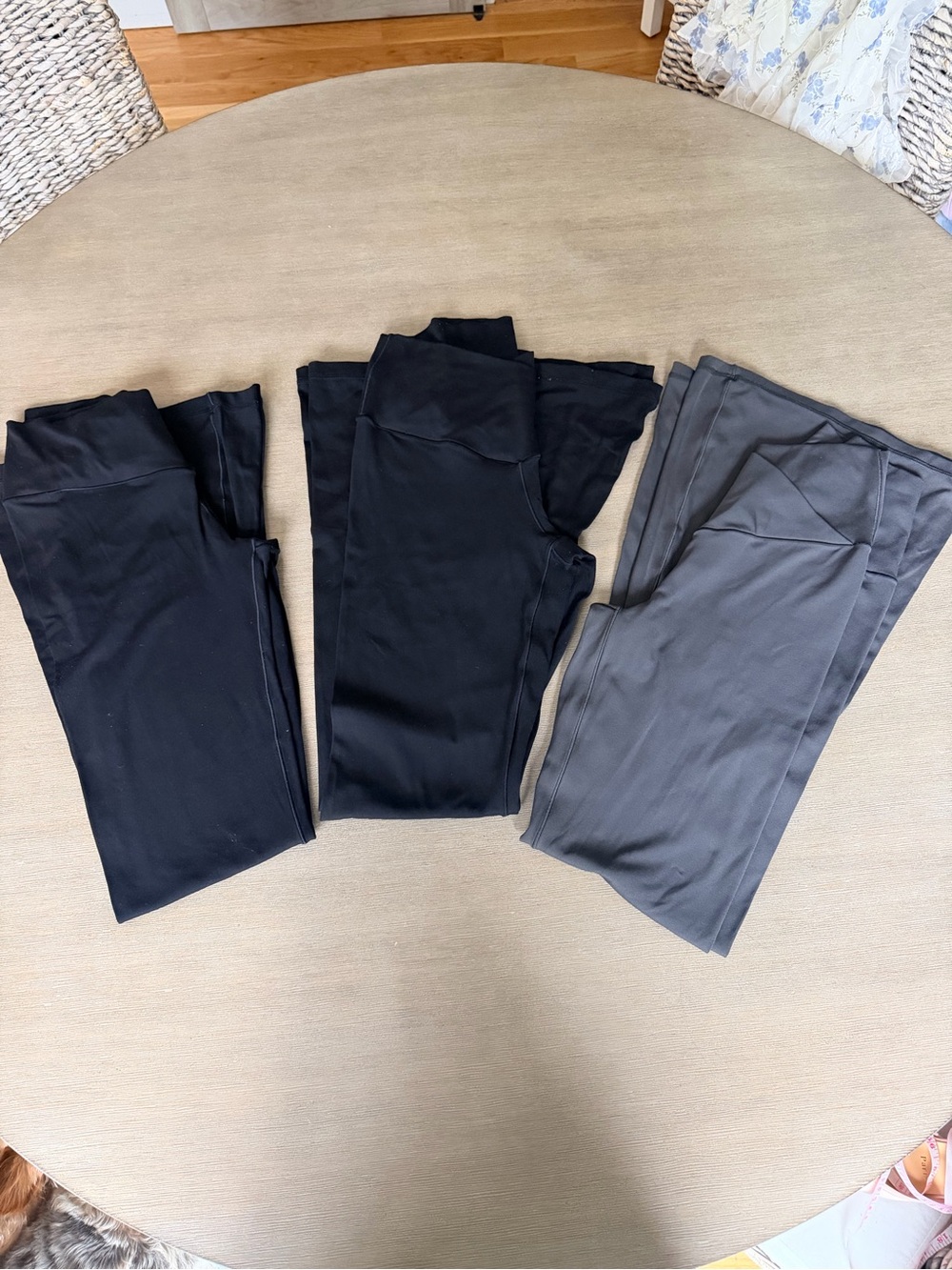 OFFLINE By Aerie Real Me High Waisted Crossover Flare Legging M short set of 3! - Picture 4 of 16